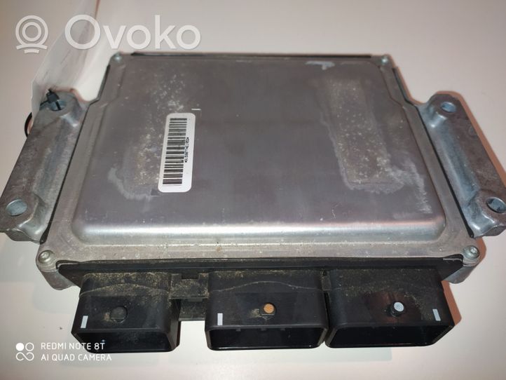 Citroen C5 Sterownik / Moduł ECU 7604LE81560840