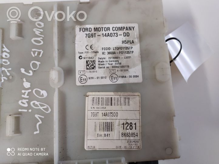 Ford Mondeo MK IV Module de fusibles 7G9T14A073DD