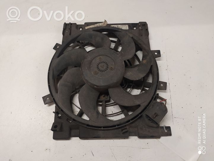 Opel Astra H Ventilateur de refroidissement de radiateur électrique 0130303960