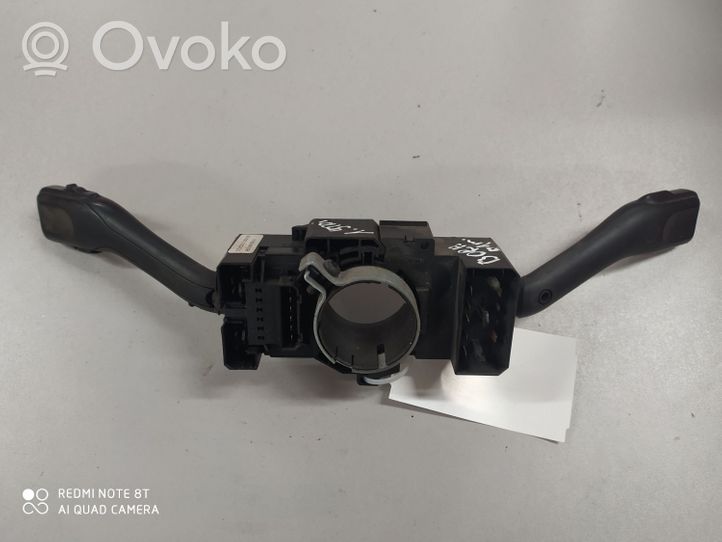 Volkswagen Bora Leva/interruttore dell’indicatore di direzione e tergicristallo 8L0953513B