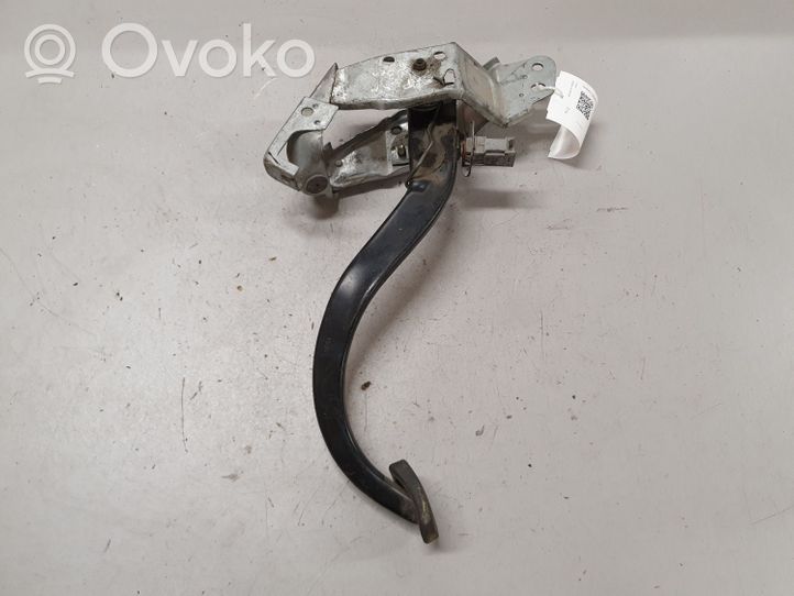 Opel Zafira A Clutch pedal 1585