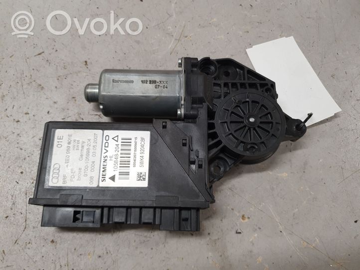 Audi A4 S4 B7 8E 8H Galinis varikliukas langų pakėlėjo 0130821767