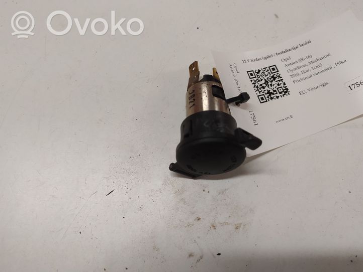 Opel Antara 12 V Socket (rear) 