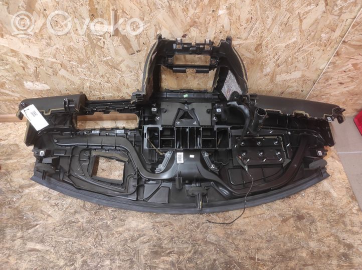 Citroen C6 Dashboard T4000000