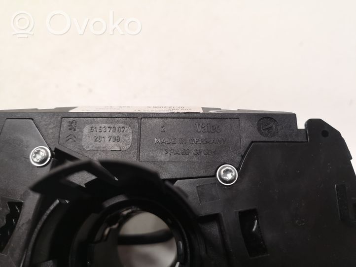 Peugeot 407 Interruptor/palanca de limpiador de luz de giro 96592432XT