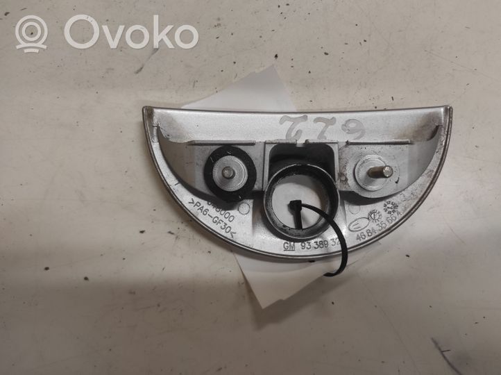 Opel Corsa C Uchwyt / Rączka zewnętrzna otwierania klapy tylnej / bagażnika 93389325