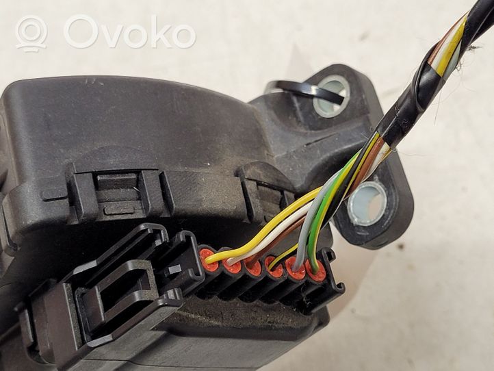 Ford C-MAX I Accelerator throttle pedal 3M519F836BG