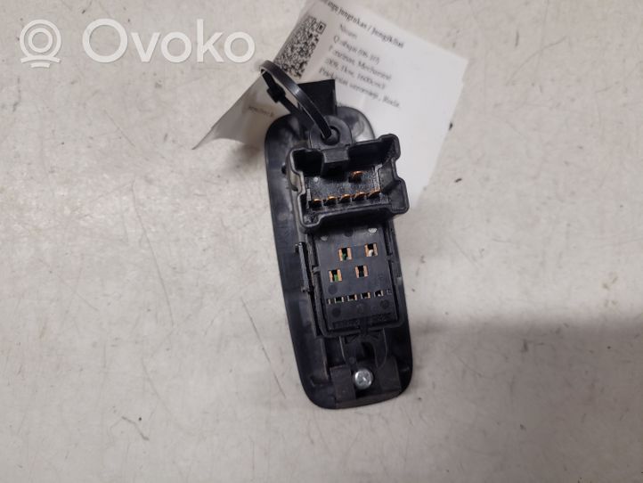 Nissan Qashqai Sähkötoimisen ikkunan ohjauskytkin 25411JD000