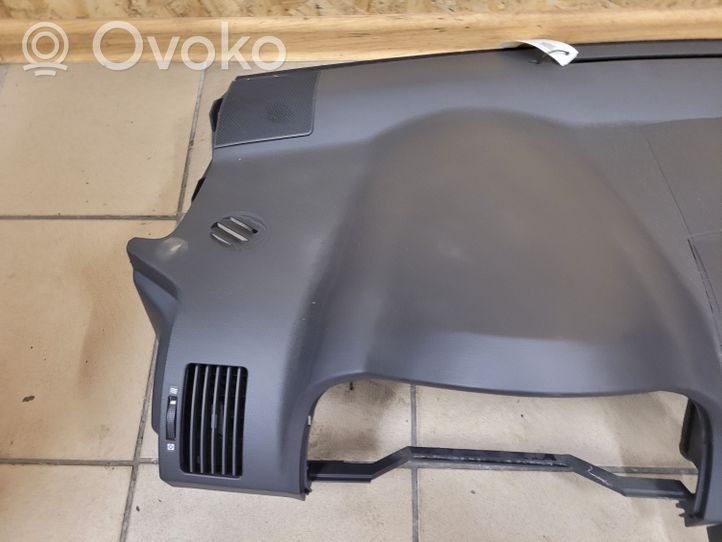 Toyota Corolla Verso AR10 Tableau de bord 553020F010