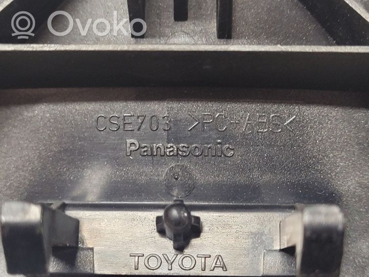 Toyota Avensis T270 Ohjauspyörän painikkeet/kytkimet 4510005710