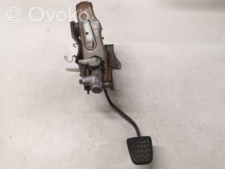 Toyota Avensis Verso Clutch pedal 3132152010B10