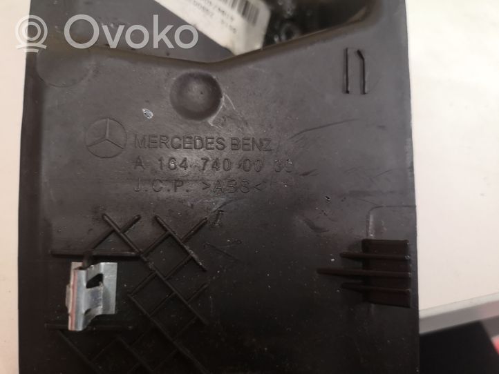 Mercedes-Benz ML W164 Spynos apdaila A1647400030