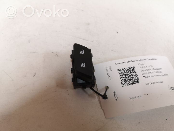Opel Astra K Central locking switch button 13437277