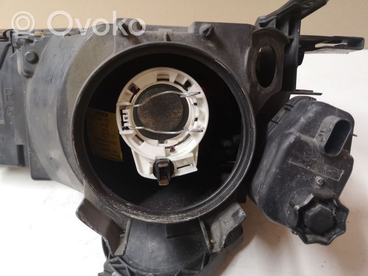 Opel Vectra A Lampa przednia 0301028302