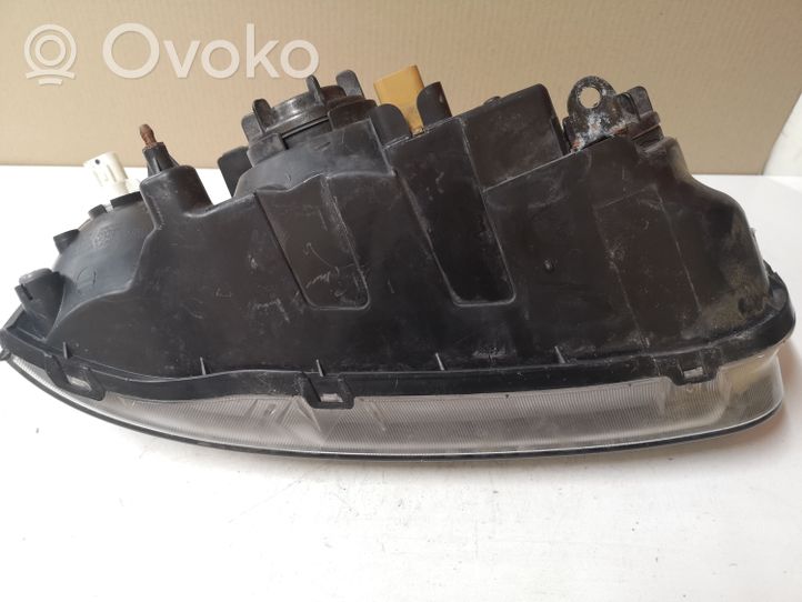 Hyundai Elantra Phare frontale 1010299