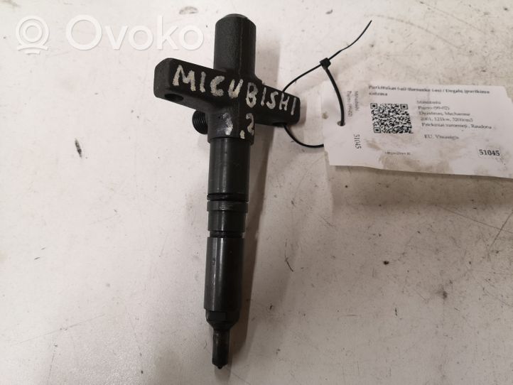 Mitsubishi Pajero Wtryskiwacz paliwa 484410