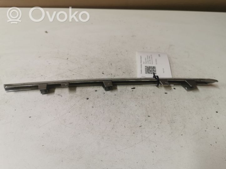 Opel Insignia A Front bumper upper radiator grill 903200050