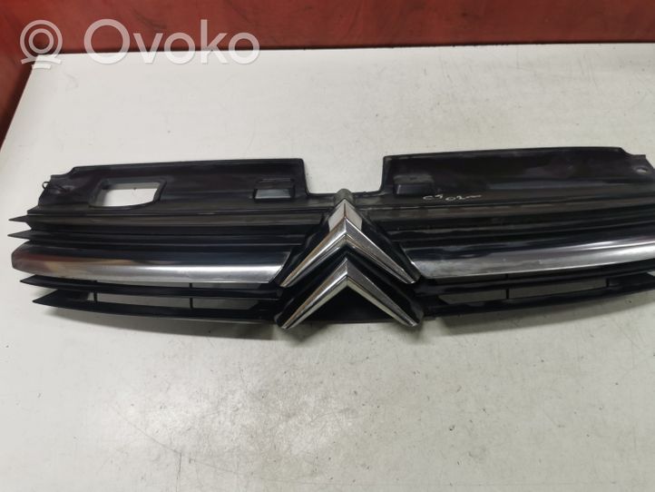 Citroen C5 Maskownica / Grill / Atrapa górna chłodnicy 9636751980