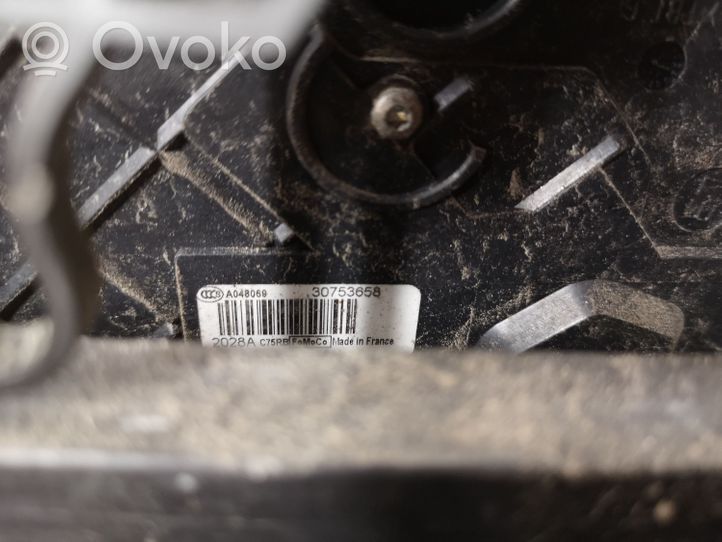 Volvo V50 Front door lock 240015003