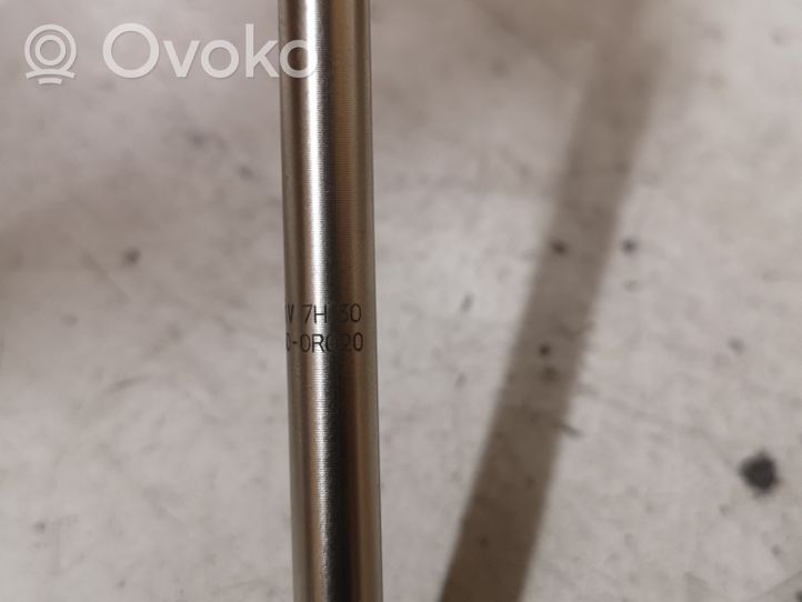 Toyota Avensis T250 Glow plug 198500R020