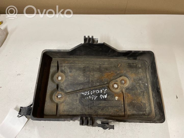 Mazda 6 Boîte de batterie GAM656041