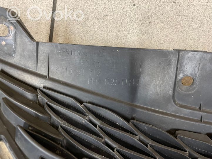 Mazda 6 Grille calandre supérieure de pare-chocs avant K3006