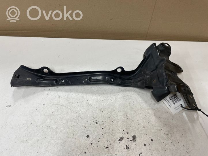 Volkswagen Touareg I Radiator support slam panel bracket 7L0805799