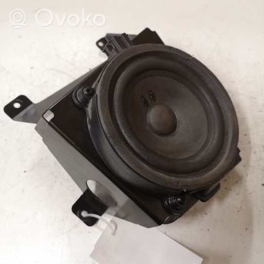 Mercedes-Benz Vito Viano W639 Takaoven kaiutin A6398271060