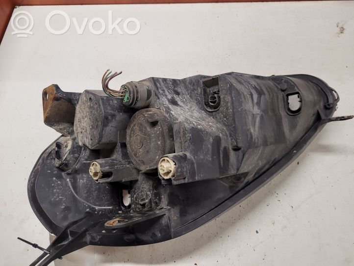 Fiat Punto (188) Lampa przednia 89101373