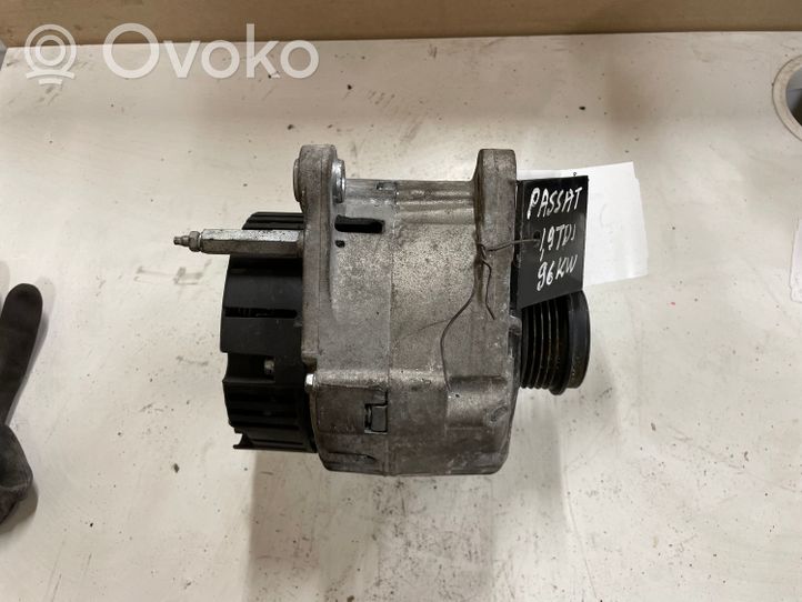 Volkswagen PASSAT B5.5 Alternator 627349