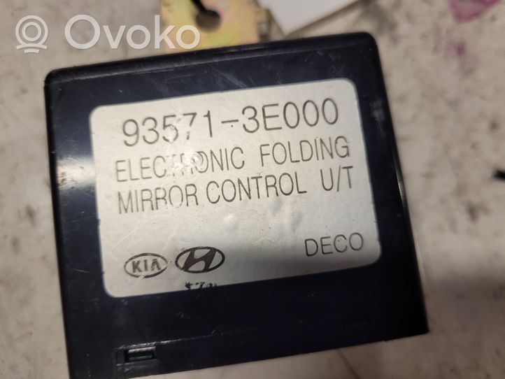 KIA Sorento Wing mirror control module 935713E000