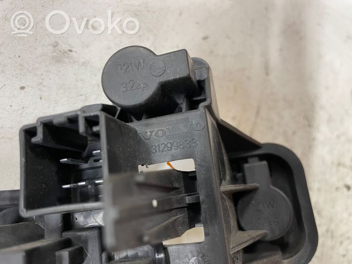 Volvo V40 Takavalon polttimon suojan pidike 31299833