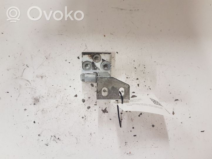 Citroen Berlingo Front door upper hinge 