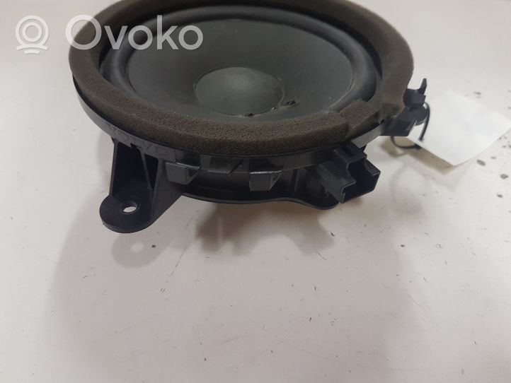 Volvo V40 Enceinte de porte arrière 30657445