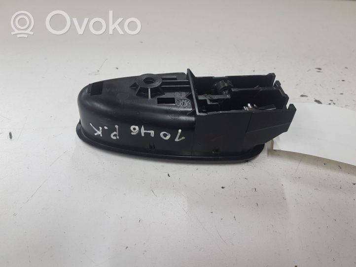 Toyota Avensis T270 Rankenėlė atidarymo vidinė 6920605051