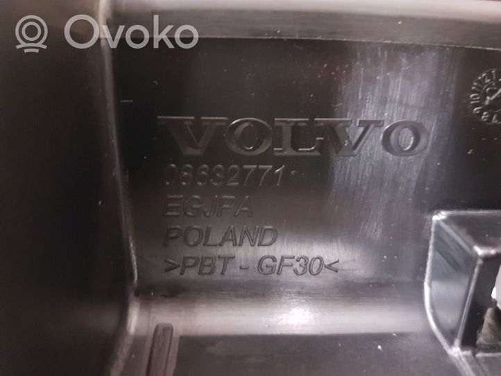 Volvo V40 Käsinoja 08632771