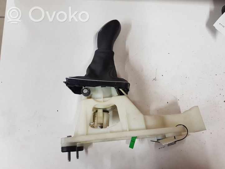 Volvo V40 Gear selector/shifter (interior) 