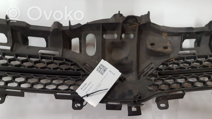 Toyota Corolla Verso AR10 Grille de calandre avant 531110F030