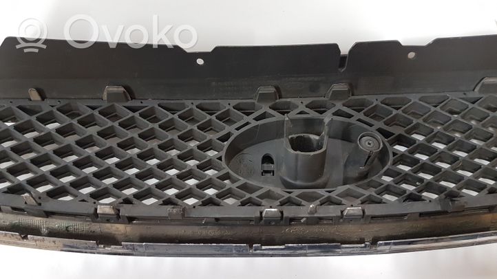 Ford Focus Grotelės priekinės 4M518138B