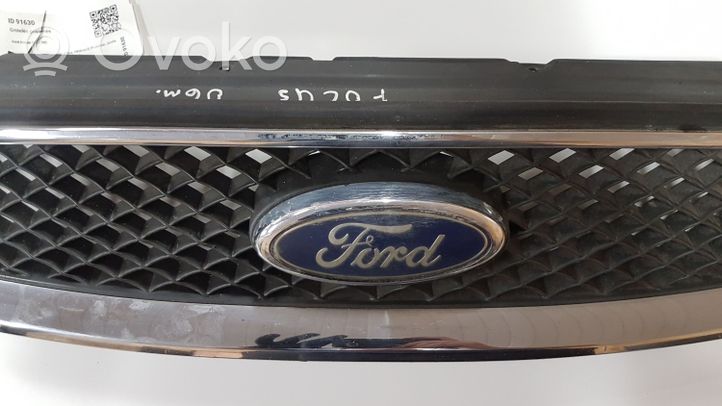 Ford Focus Grotelės priekinės 4M518138B