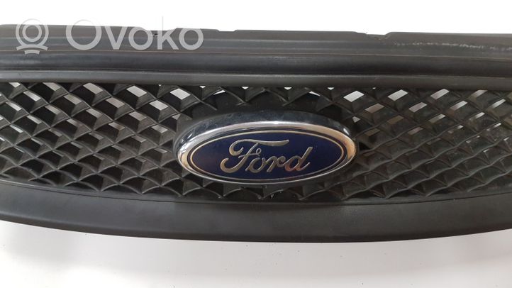 Ford Focus Grotelės priekinės 4M518138B