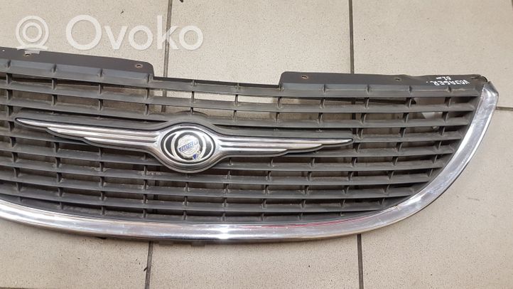 Chrysler Voyager Atrapa chłodnicy / Grill 4857292