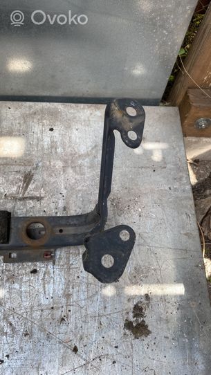 Volvo V50 Radiator support slam panel bracket 