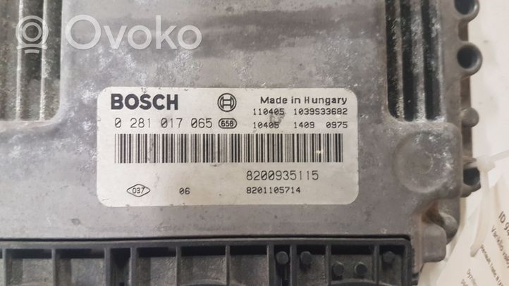 Renault Trafic II (X83) Sterownik / Moduł ECU 0281017065