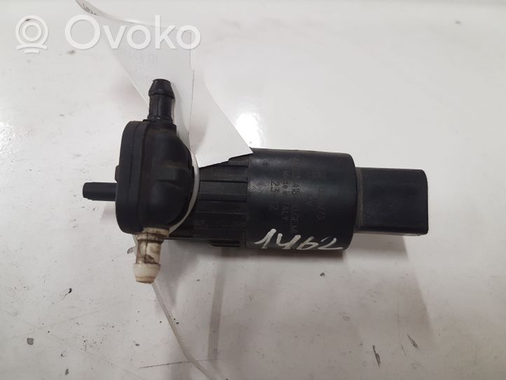 Opel Astra J Tuulilasi tuulilasinpesimen pumppu 13349273