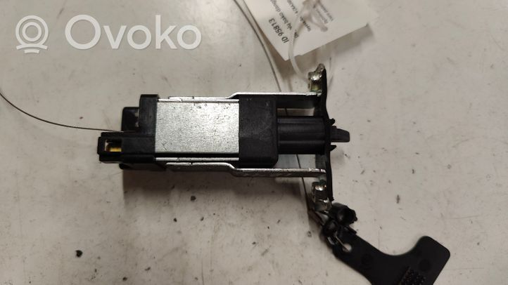 KIA Sorento Verrouillage du bouchon du réservoir de carburant 957202J000