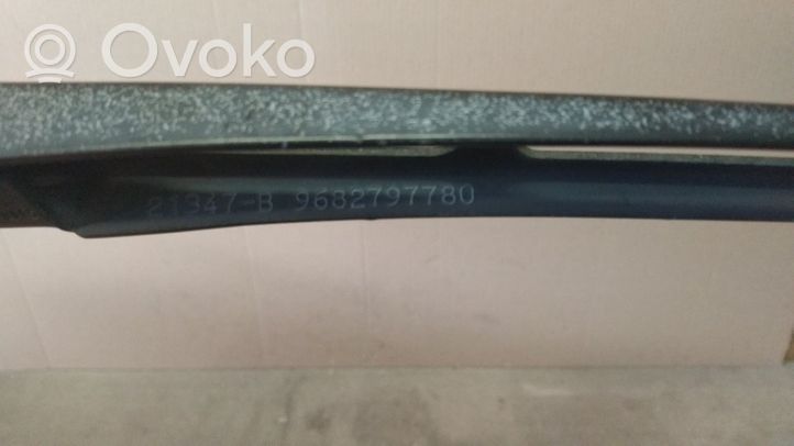 Citroen C5 Priekinio stiklo valytuvas 9682797780