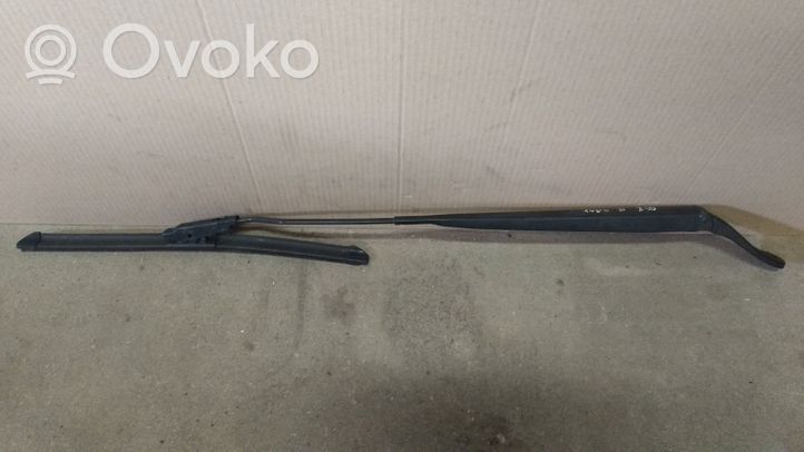 Citroen DS3 Windshield/front glass wiper blade 9683828480