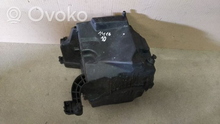 Volvo V40 Boîtier de filtre à air 97468640