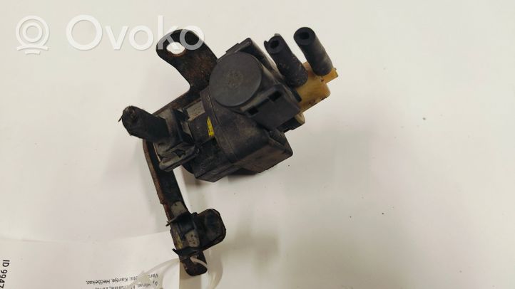 Hyundai i20 (PB PBT) Turboahtimen magneettiventtiili 36611203